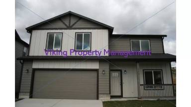 Main picture of 773 NE Brookstone Dr