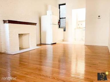 Main picture of 105 E 10th St