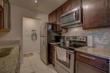 Main picture of 551 Hawaii Ln