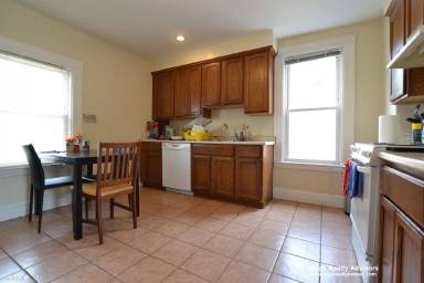 Main picture of 44 Linden St