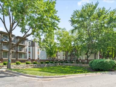 Main picture of Highpointe Apartments