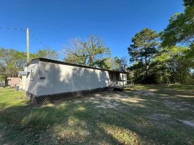 Main picture of 9768 Farris Loop
