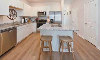 Main picture of 405 Grattan Rd