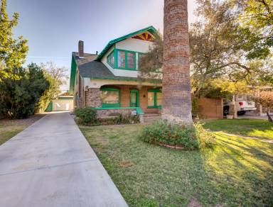 Main picture of 73 W Lewis Ave