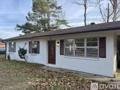 Main picture of 405 Dent St