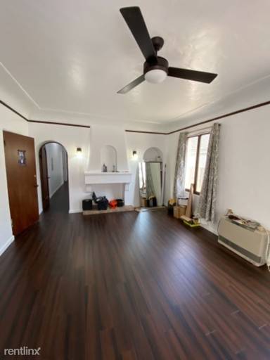 Main picture of 390 Carroll Park E