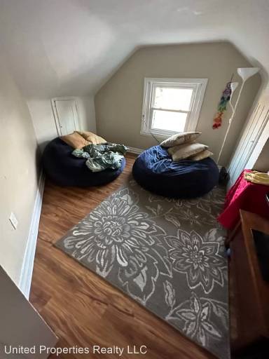 Main picture of 44 S Clinton St