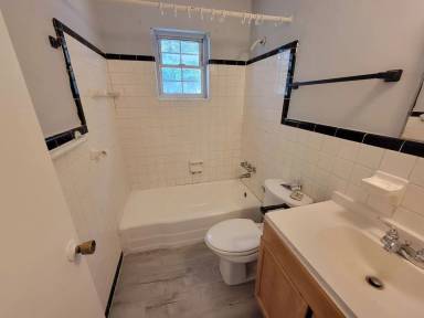 Main picture of 2204 McConnell Rd