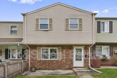 Main picture of 310 Clavale Dr