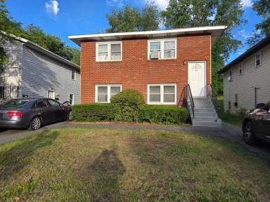Main picture of 83 Brevator St