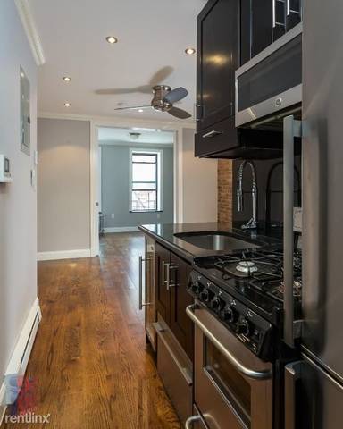 Main picture of 120 E 102nd St