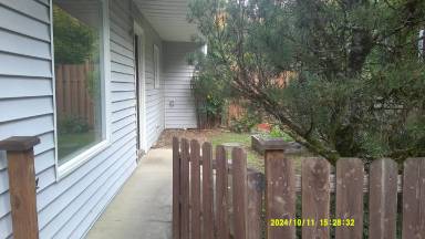 Main picture of 3303 SW Chintimini Ave