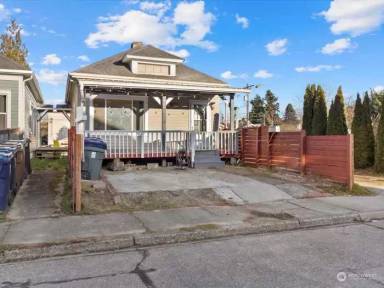 Main picture of 3829 S Park Ave
