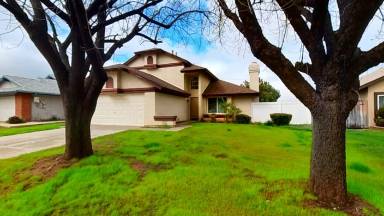 Main picture of 12926 Foxwood Dr