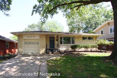 Main picture of 706 N 58th St