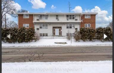 Main picture of 2512 N Rockton Ave