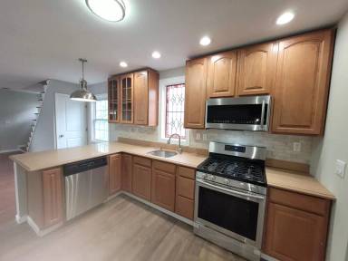 Main picture of 27-29 Highland Ave