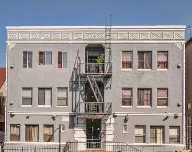 Main picture of 921 S Bonnie Brae St