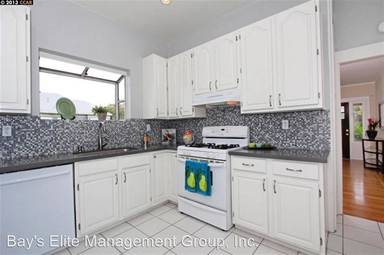 Main picture of 3320 California St