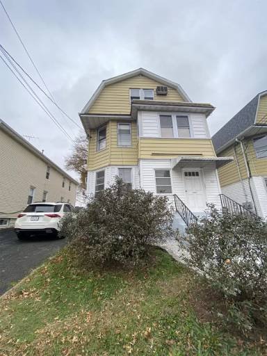 Main picture of 442 Pennington St