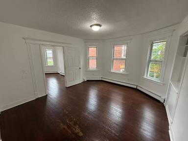 Main picture of 124 Shultas Pl