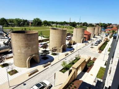 Main picture of 33 Lower Service Ct NW