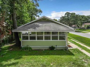 Main picture of 1101 N Stella Ave