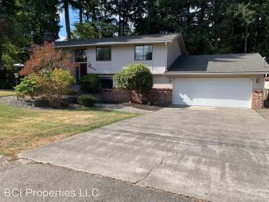 Main picture of 5102 79th Ave W