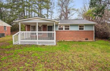 Main picture of 765 Bunche Dr