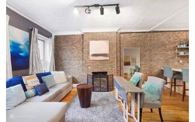 Main picture of 936 Pacific St