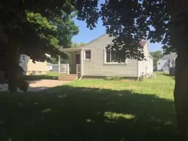 Main picture of 304 Henes Park Dr