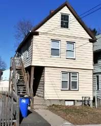 Main picture of 74 Goodyear St