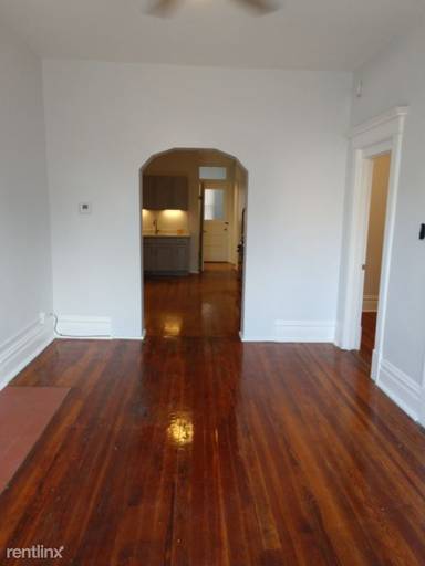 Main picture of 2605 W Chicago Ave