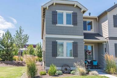 Main picture of 3252 SW 28th St