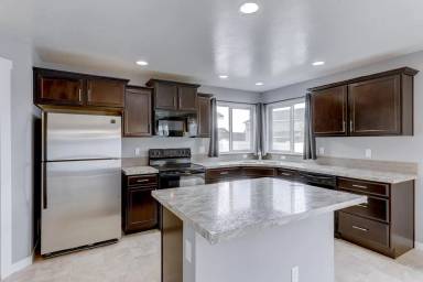 Main picture of 1924 W Deserthawk Dr