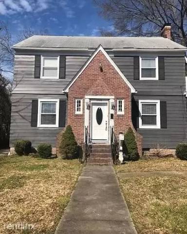 Main picture of 3706 Greenway Ct E