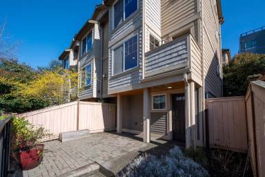 Main picture of 5008 12th Ave NE