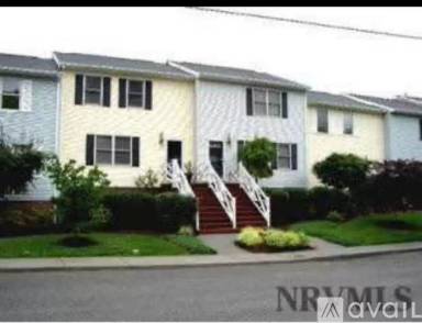 Main picture of 1722 Downey St