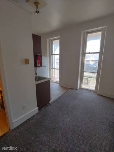 Main picture of 301 Chestnut St