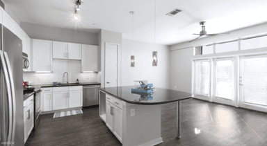 Main picture of 3406 S Congress Ave