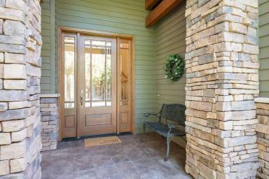 Main picture of 61691 Metolius Dr