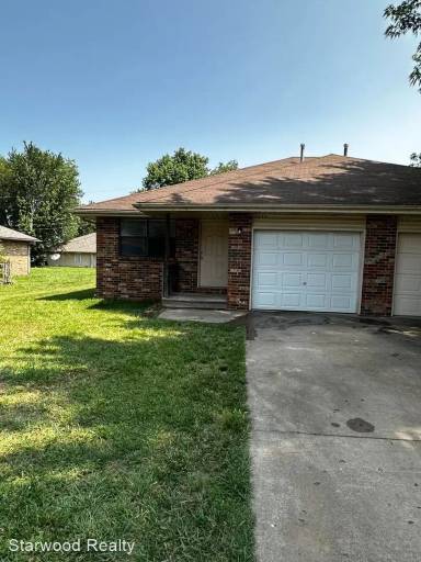 Main picture of 2933 W Village Dr