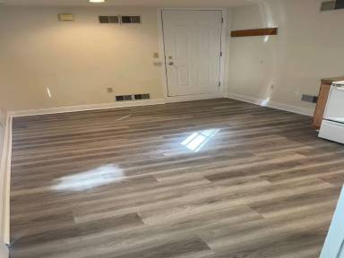 Main picture of 305 W Main St