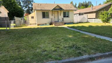 Main picture of 1020 E Foster Ave