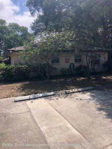 Main picture of 10876 72nd Ave