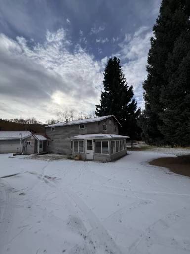 Main picture of 7435 York Rd