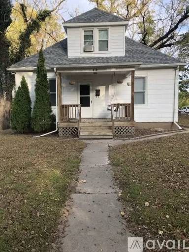 Main picture of 600 N Sprigg St