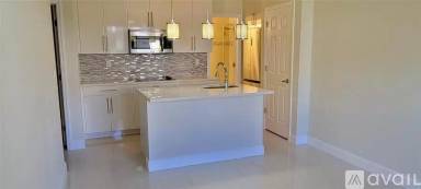Main picture of 912 NE 15th Ave