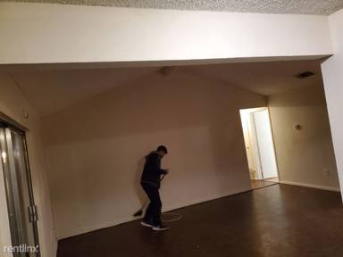 Main picture of 1003 Waverly Dr