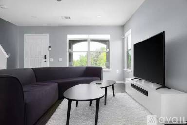 Main picture of 5505 Viewpoint Dr